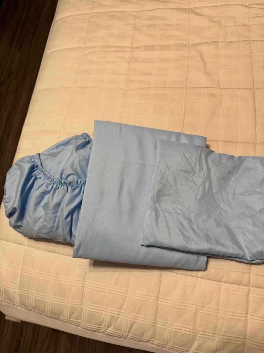 Twin Sheet Set - Fitted sheet, Flat sheet, Pillowcase (1)